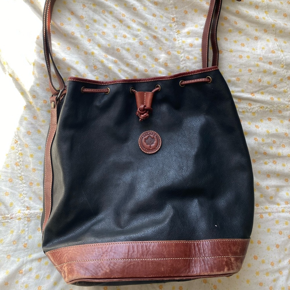 Delane Canada leather bucket bag